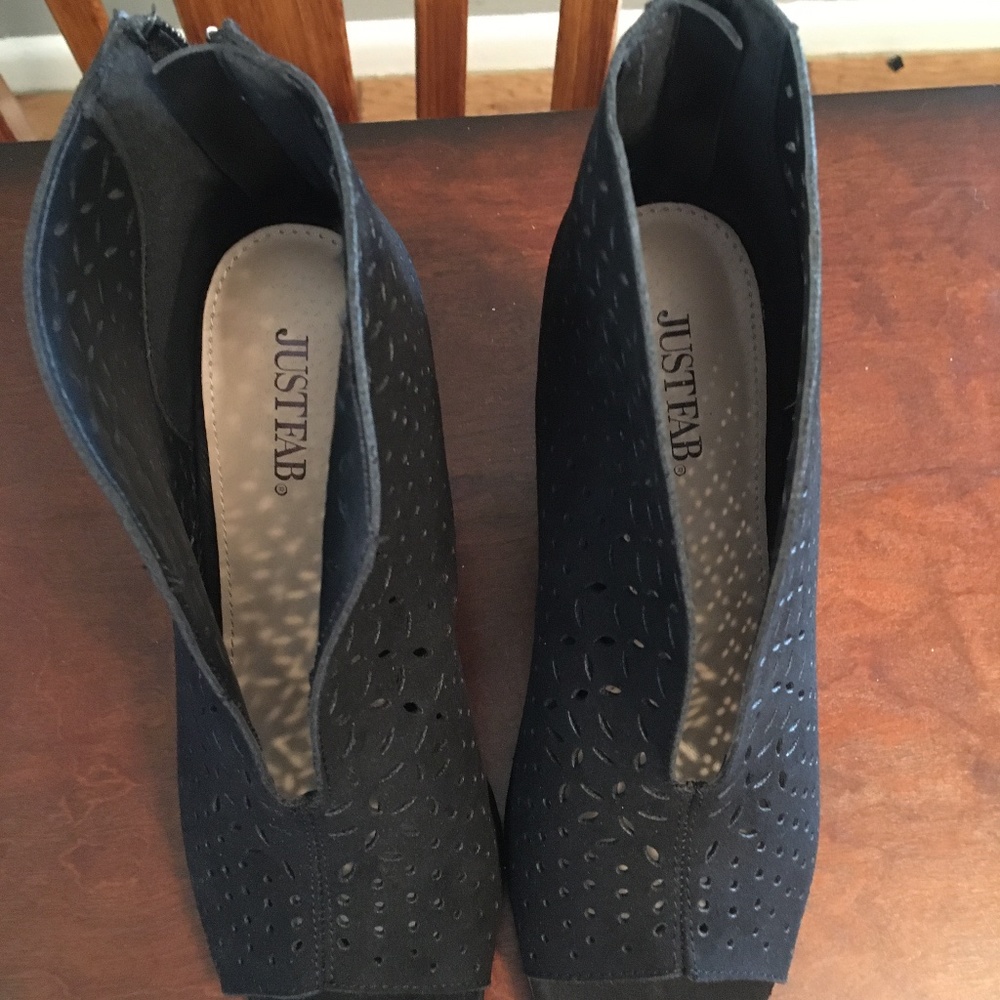 Black JustFab Cheyla Booties